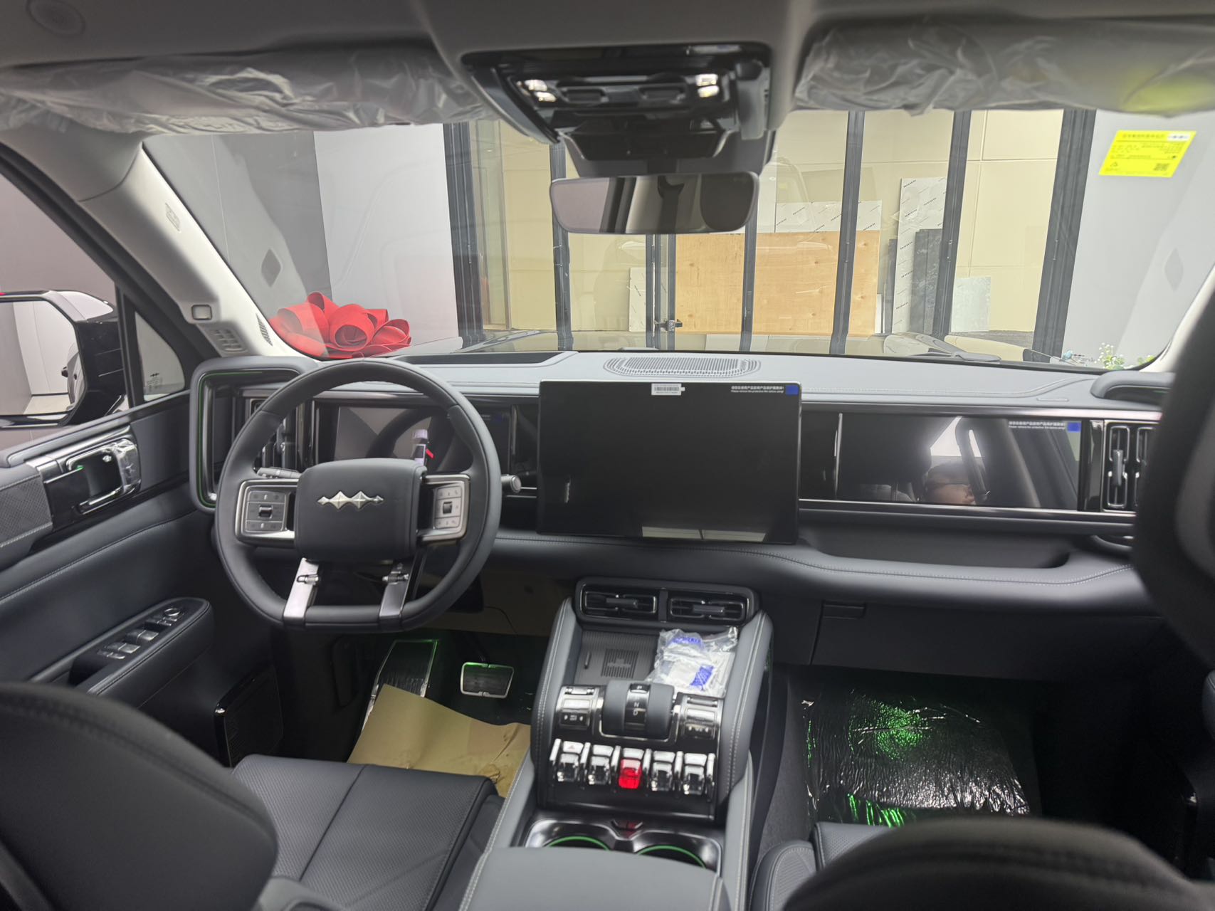 自驾游前汽车保养指南:5大核心项目检查,保障出行安全